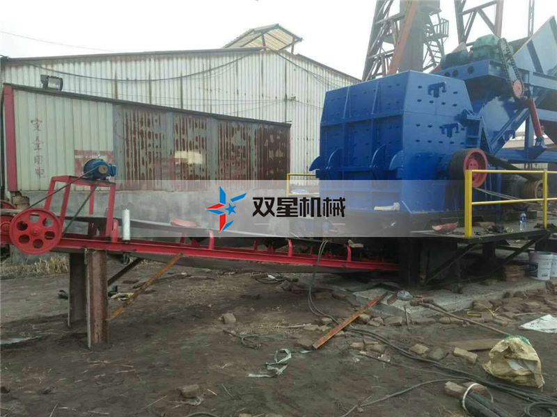 金屬蜜桃APP下载設備工作現場